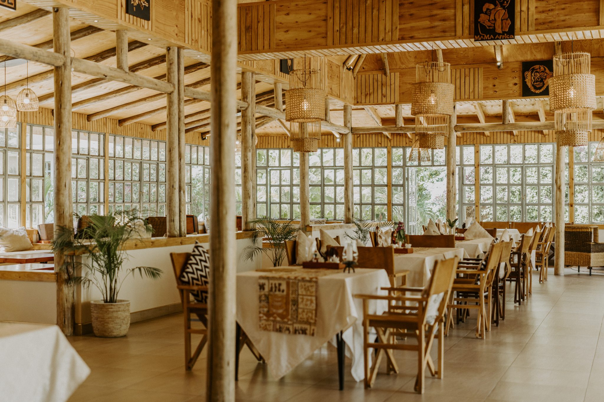Pazuri Inn